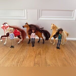 Netflix Dreamworks Spirit Horse Lucky Pru Abigail Boomerang Chica Linda Toys